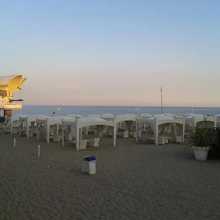 Signora Ruth - Sabbiadoro Residence Lignano * Lignano Sabbiadoro